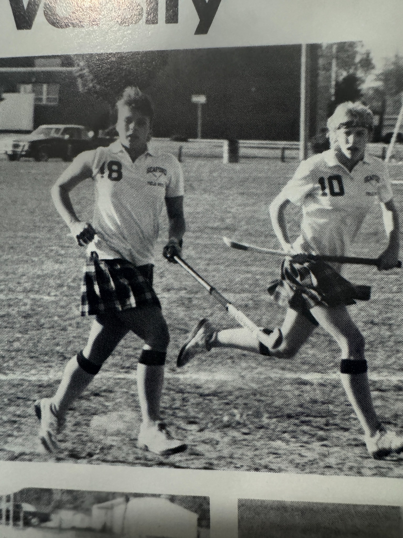 Seaford field hockey players on the field
